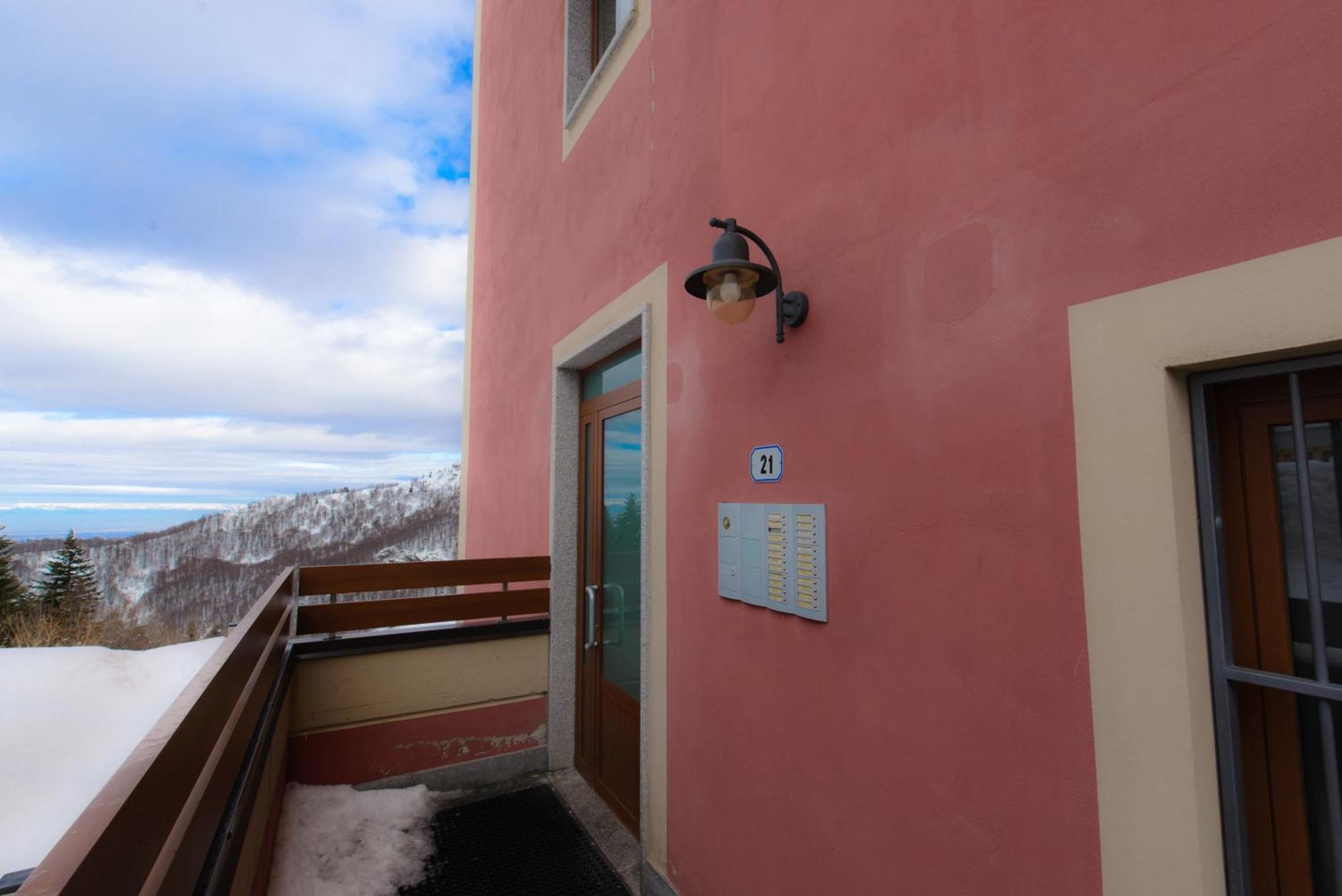 Zona Portici Apartment Prato Nevoso Bilik gambar