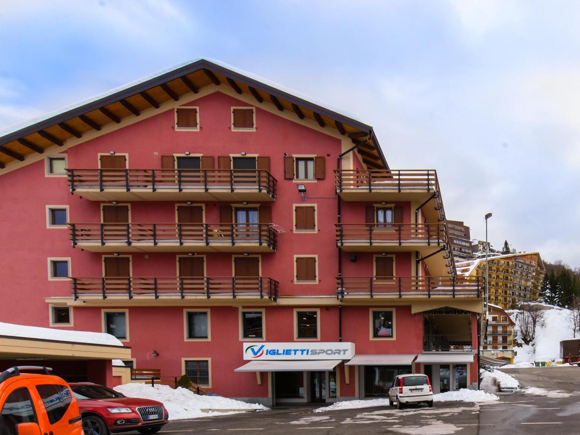 Zona Portici Apartment Prato Nevoso Bilik gambar