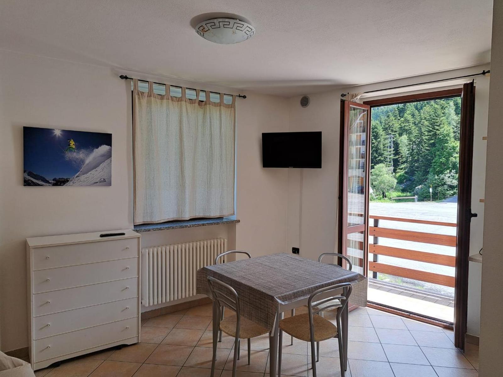 Zona Portici Apartment Prato Nevoso Luaran gambar